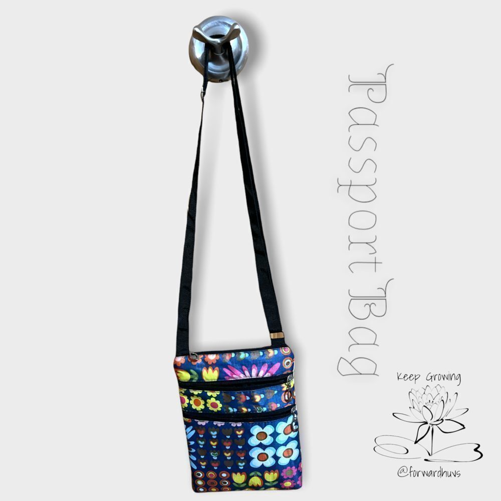 Unbranded Floral Crossbody - Passport Style Bag